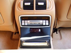 Porsche Cayenne, Car-Hifi Shop, Autoradio Subwoofer Einbau Service, Stuttgart Ludwigsburg