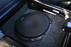 Mercedes Sprinter Autoradio Car-Hifi Subwoofer Einbau Spezialist Stuttgart