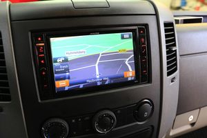 Mercedes Sprinter Autoradio Car-Hifi Subwoofer Einbau Spezialist Stuttgart